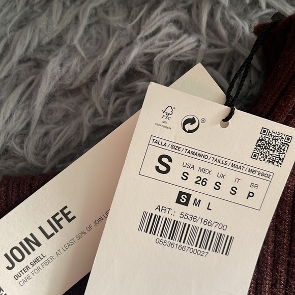 Zara Turtle Neck Top - Picture 2 of 3